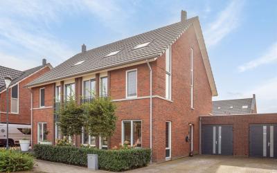 Ruiterpad 49