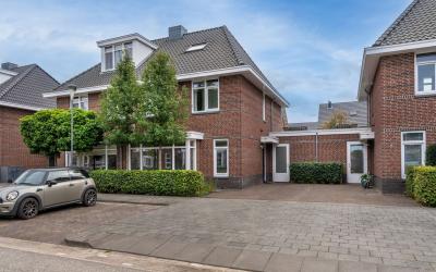 Ruiterpad 8