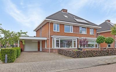 Ridder van. 76
