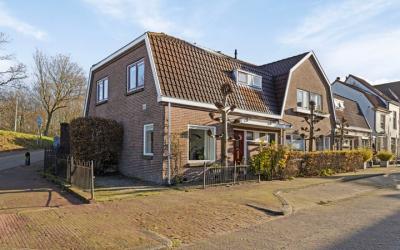 Maasstraat 1
