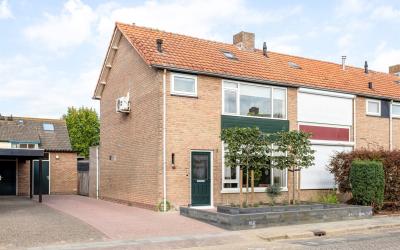 Koningin Emmastraat 17