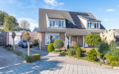 Hoenderveld 29