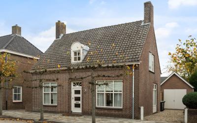 Voorstraat 27