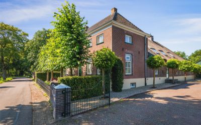 Dorpsstraat 24