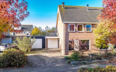 Koninginnel. 25