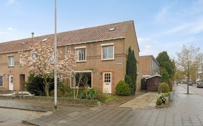 Iepenstraat 1