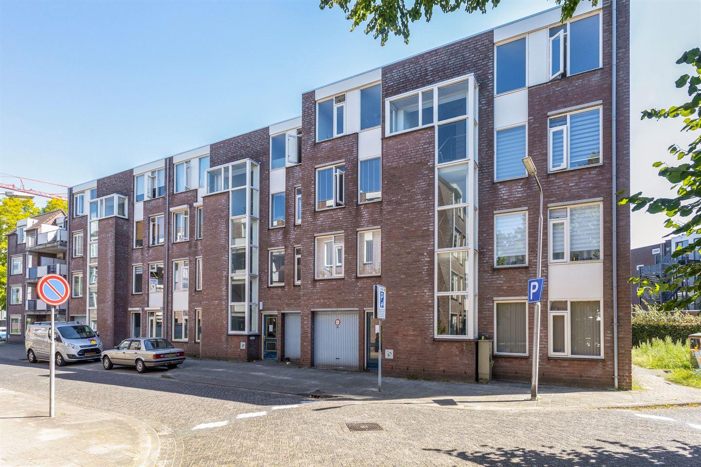 Meijer van Leeuwenstraat 49