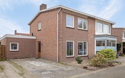 Reinout van. 16