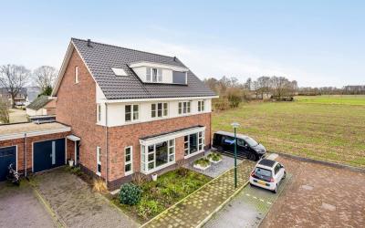 Van de Ven-. 47