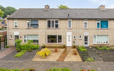 Van Binsber. 3
