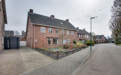 Zomerdijk 13