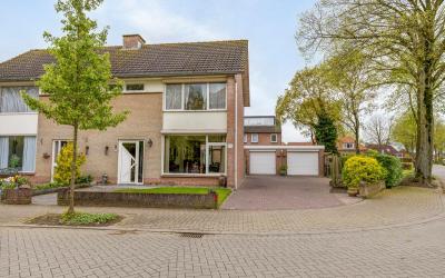 Pastoor van Hapertstraat 8