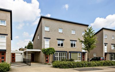Neue Wirtschaftsstudie KIEinsatz bringt Unternehmen messbare