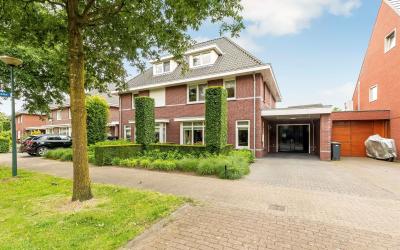 De Wouw 44