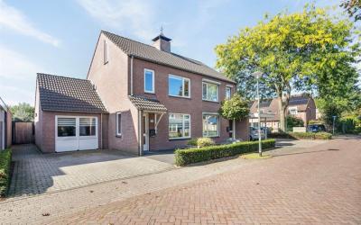 Rector Meeuwsstraat 16