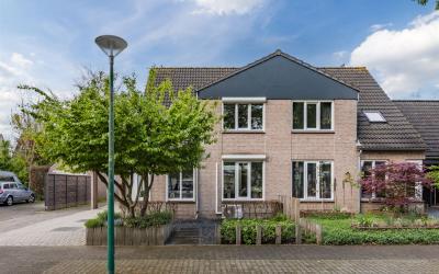 Wegedoorn 183
