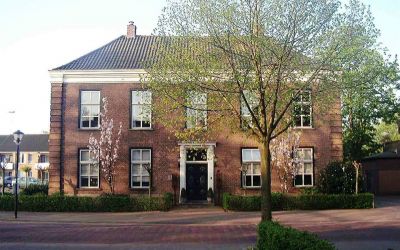 Grotestraat 8