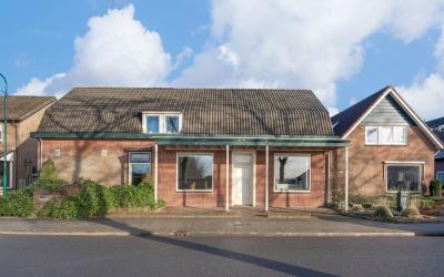 Dorpsstraat 22