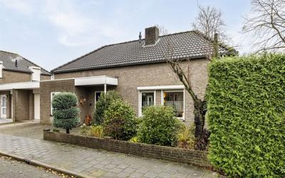 Veulenweide 4