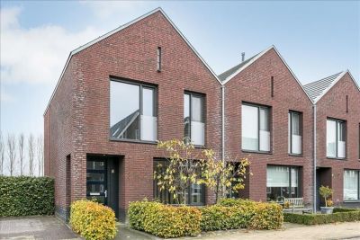 Den Ekker 5