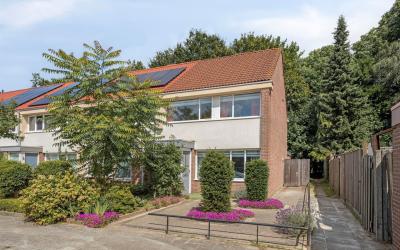 Corner house for sale: Vlierbeek 15, Cobbeek en Centrum Veldhoven