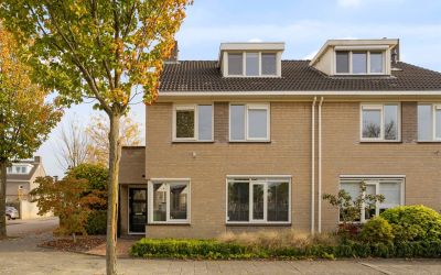 Wouw 1
