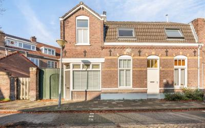 Pastoor Dijkmansstraat 20