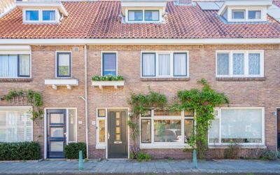 Willem Bare. 37
