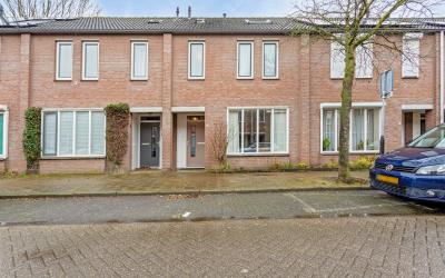 Spoorstraat 24