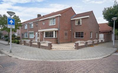 de Bazelstr. 2