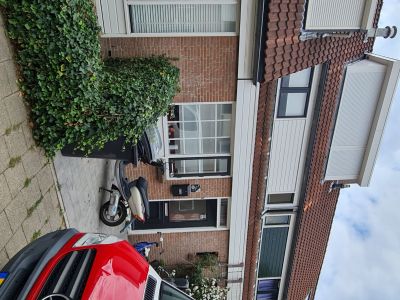 Tussenwoning te koop: Bergeraclaan 15, Achtse Barrier-Spaaihoef Eindhoven