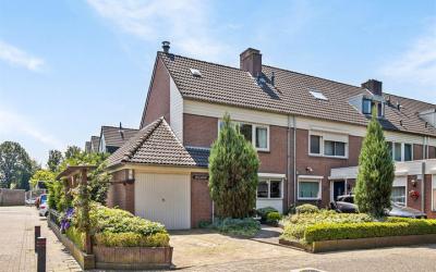 Orleanshof 50