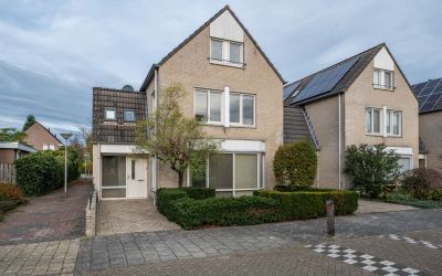 Robijnring 27