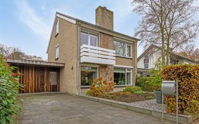 Menelaoslaan 2