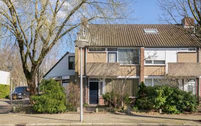 Kroezelstra. 10