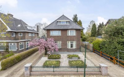 Eindhovense. 112