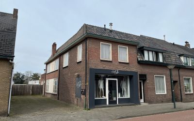 Hulst 43