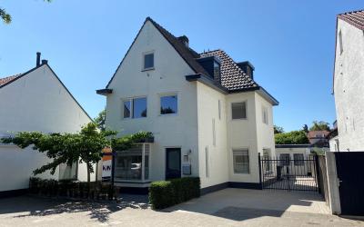 Eindhovense. 35