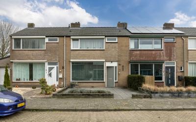 Cornelis de. 18