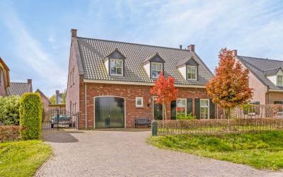 Parallelweg 23