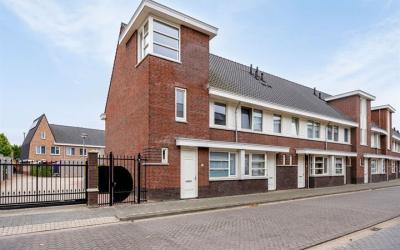 Beverstraat 1