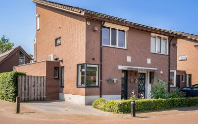 Elsbeen van. 1