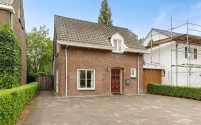 Dorpsstraat 104