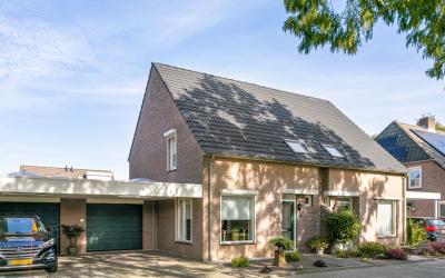 Hoevenstraat 52