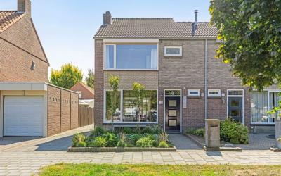 Molenplein 4