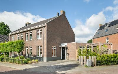 Boerenzwaluw 52