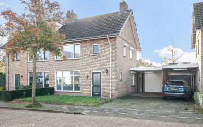 Pastoor van. 15