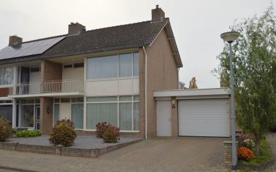 Jan van Eij. 23