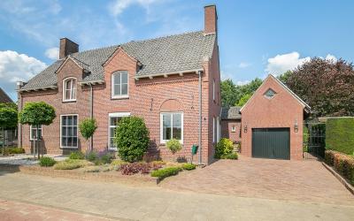 Monseigneur Geurtsstraat 15