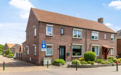 Dorpsstraat 43